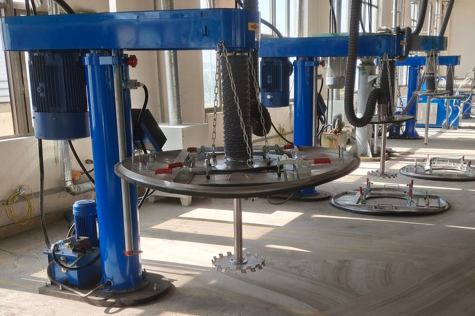High Speed Disperser - Working
